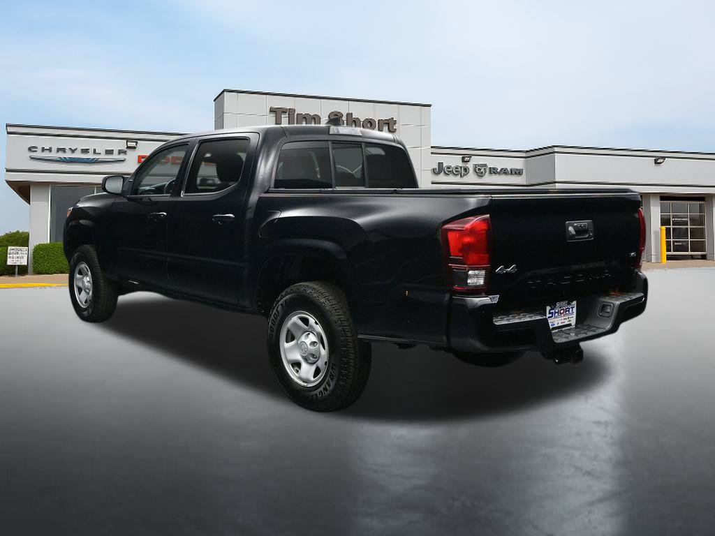 Used 2022 Toyota Tacoma SR AWD/4WD image 3