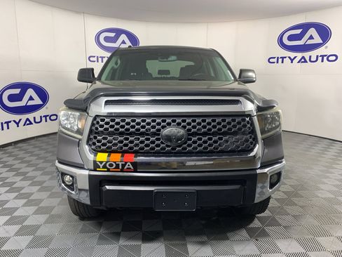 Used 2018 Toyota Tundra SR5 w/ SR5 Upgrade Package image 9