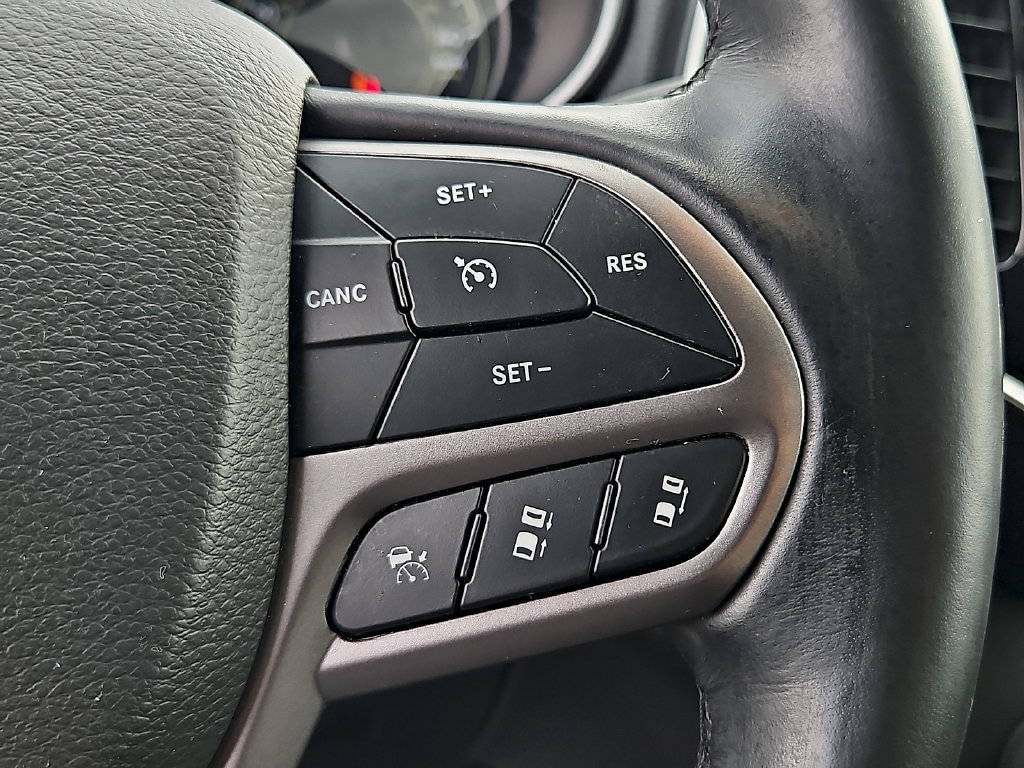 Used 2021 Jeep Cherokee Limited AWD/4WD image 25
