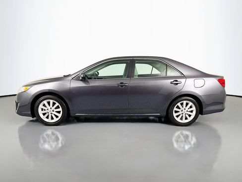 Used 2013 Toyota Camry XLE FWD image 8