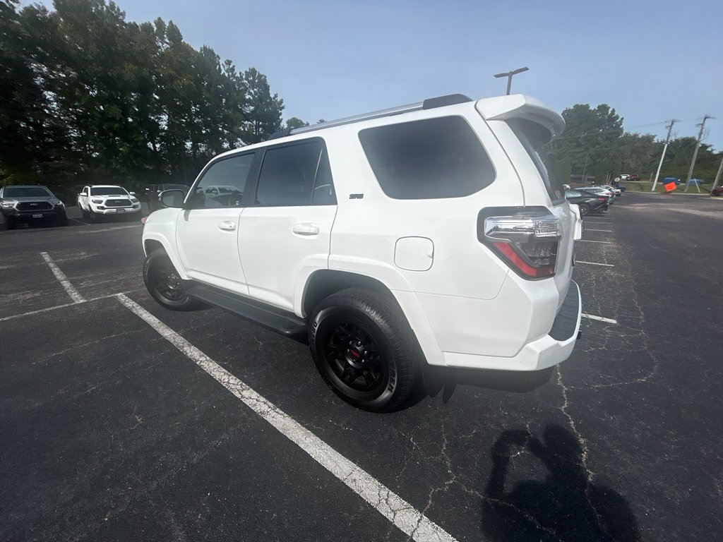 Used 2024 Toyota 4Runner SR5 Premium w/ Moonroof Package AWD/4WD image 4