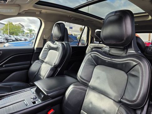 Used 2022 Lincoln Aviator Reserve w/ Equipment Group 201A AWD/4WD image 18