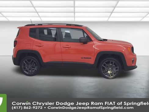 Used 2021 Jeep Renegade Latitude image 17