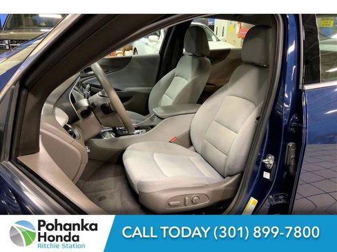 Used 2022 Chevrolet Malibu LT image 18