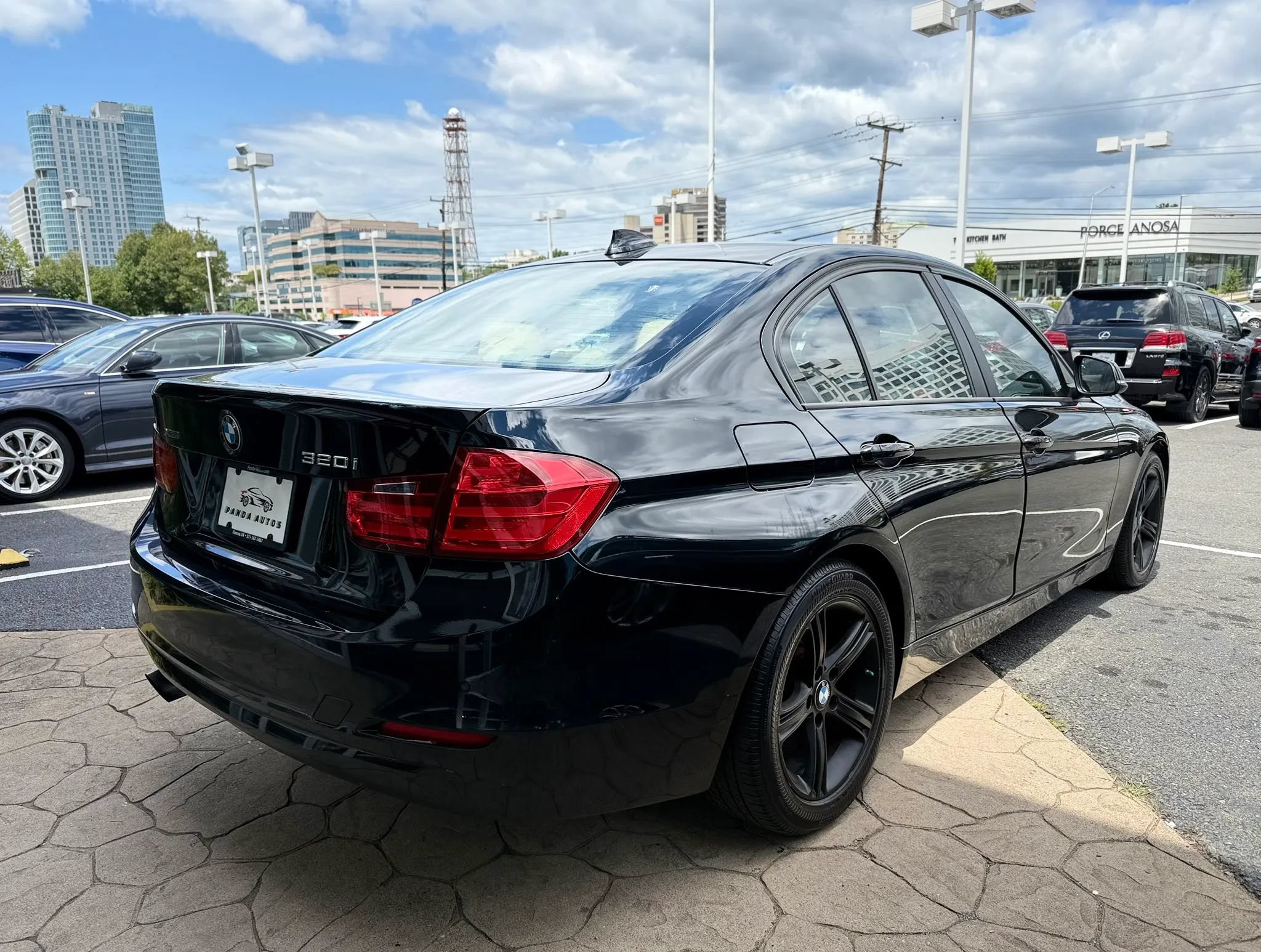 Used 2014 BMW 320i xDrive Sedan AWD/4WD image 7