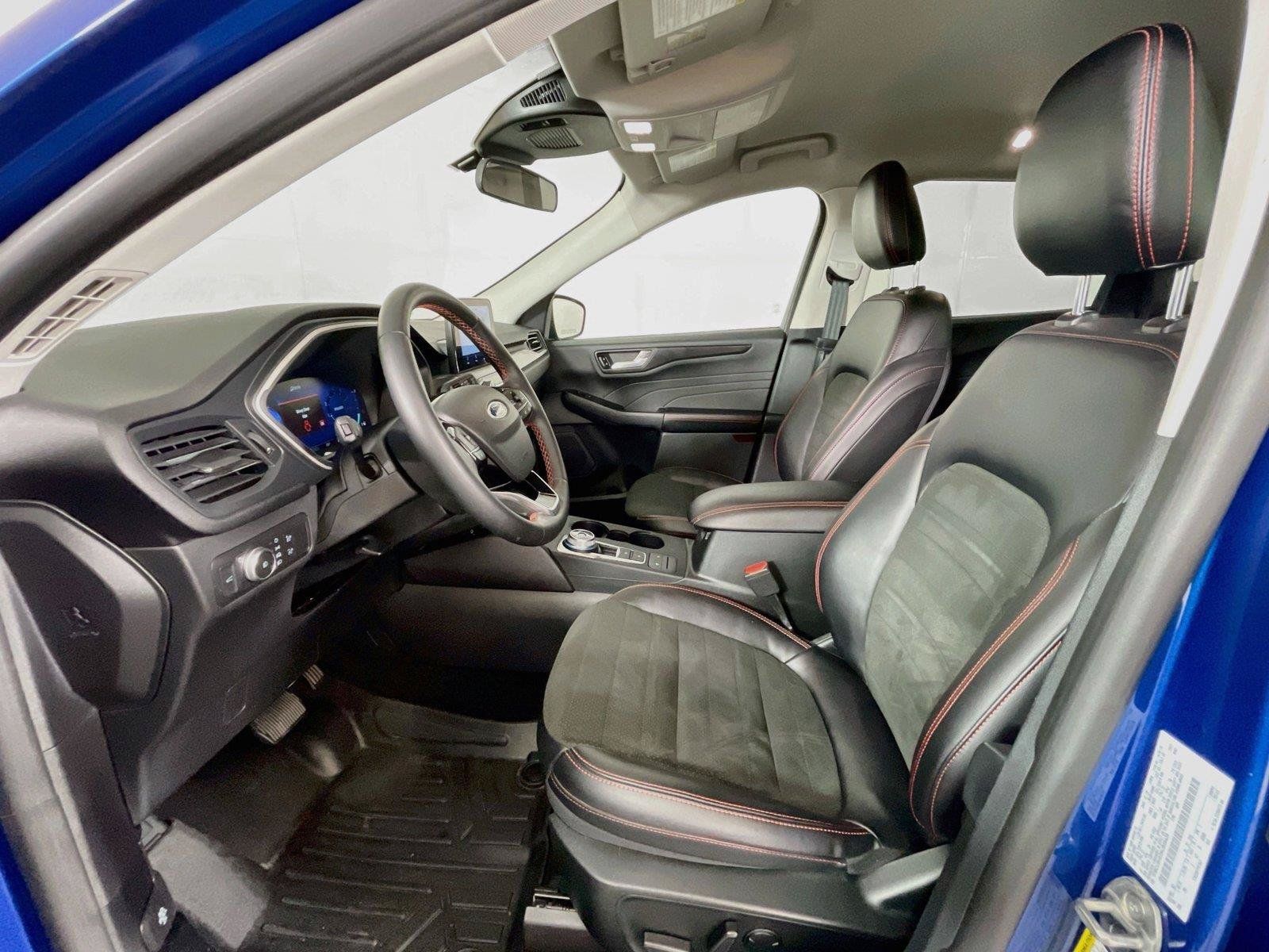 Used 2022 Ford Escape SEL w/ SEL Stealth AWD Package image 24