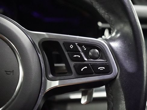 Used 2019 Porsche Panamera RWD image 13