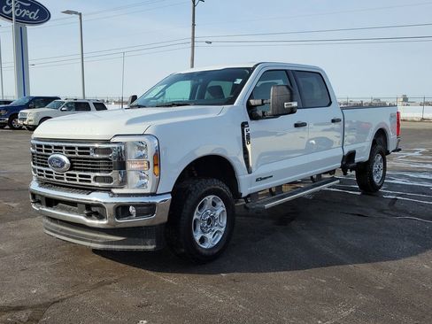 Certified 2025 Ford F250 XLT image 8