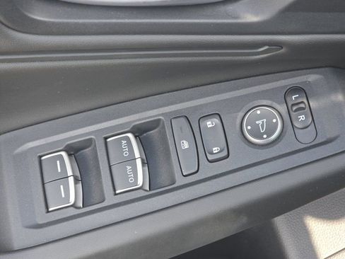 Used 2024 Honda Accord EX image 22