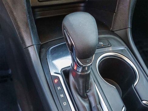 Used 2024 Chevrolet Equinox LT image 22