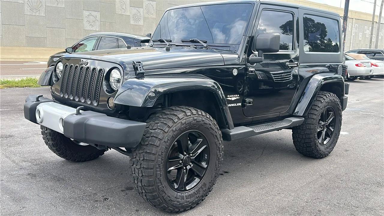 Used 2013 Jeep Wrangler Sahara AWD/4WD image 2