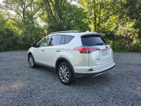 Used 2018 Toyota RAV4 Limited w/ Advanced Technology Package FWD image 6