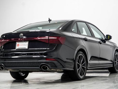 Used 2025 Volkswagen Jetta GLI Autobahn FWD image 12