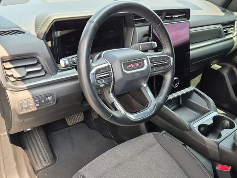 Used 2025 GMC Terrain Elevation AWD/4WD image 15