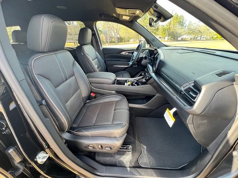 New 2026 Chevrolet Traverse High Country FWD image 27