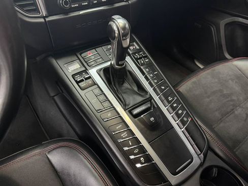 Used 2018 Porsche Macan GTS AWD/4WD image 17