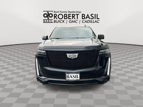 Used 2022 Cadillac Escalade Sport AWD/4WD image 3