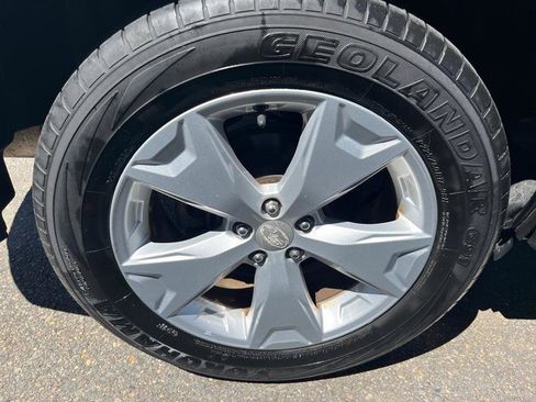 Used 2015 Subaru Forester 2.5i w/ Alloy Wheel Package AWD/4WD image 8