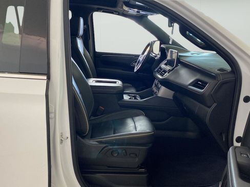 Used 2024 GMC Yukon AT4 w/ AT4 Premium Plus Package AWD/4WD image 25