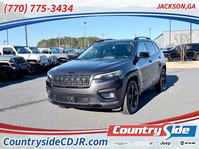Used 2023 Jeep Cherokee Altitude Lux