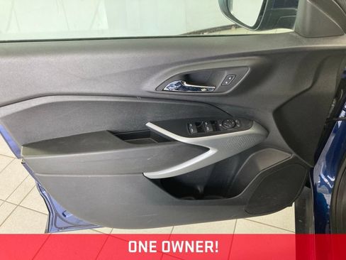 Used 2024 Chevrolet Trax LS w/ LS Convenience Package FWD image 7