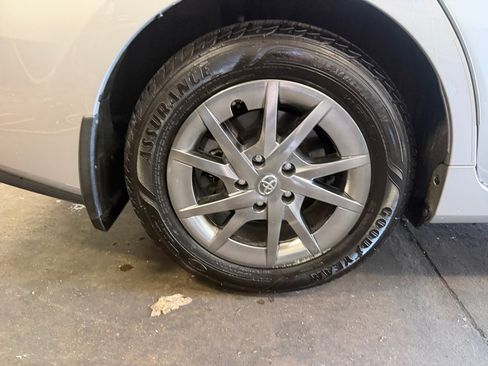 Certified 2017 Toyota Prius V Three FWD image 27