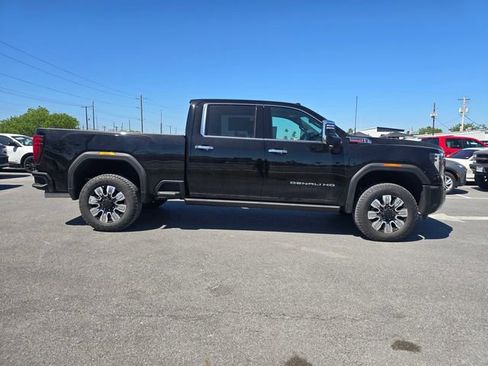 New 2026 GMC Sierra 2500 Denali w/ Denali Reserve Package AWD/4WD image 4