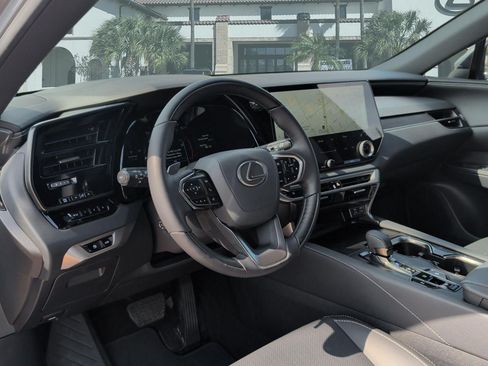 Used 2025 Lexus RX 350 Premium w/ Accessory Package (Z1) FWD image 12