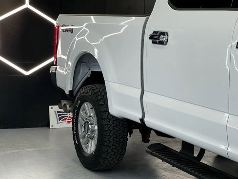 Used 2019 Ford F250 XLT AWD/4WD image 13