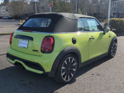 Certified 2023 MINI Cooper S w/ Signature Upholstery Package image 6