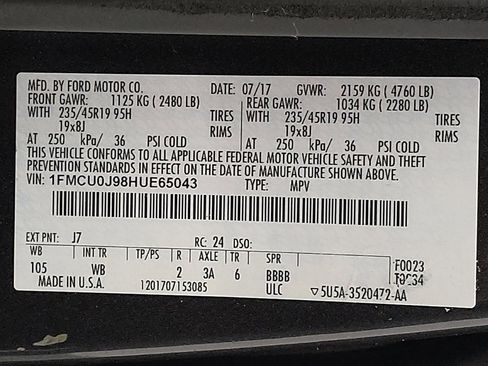 Used 2017 Ford Escape Titanium image 33