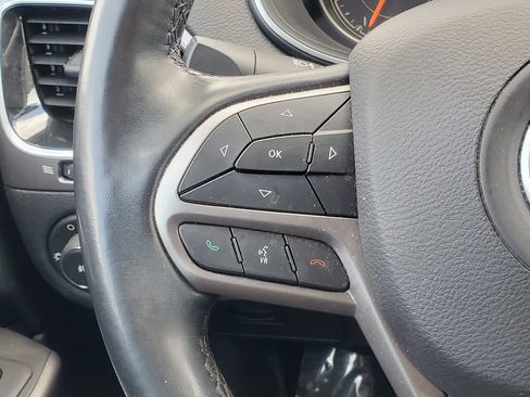 Used 2020 Jeep Cherokee Limited AWD/4WD image 15