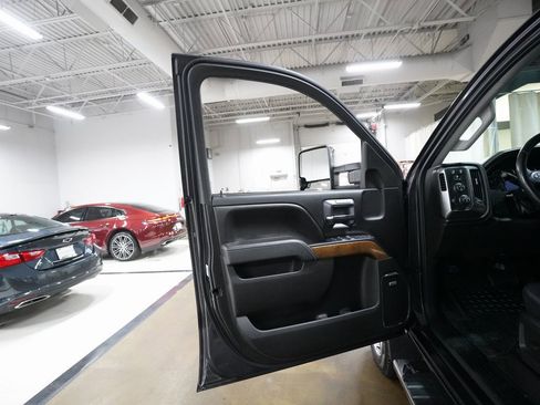 Used 2015 Chevrolet Silverado 2500 LTZ w/ Duramax Plus Package image 27