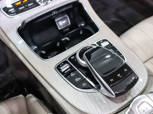 Used 2019 Mercedes-Benz E 450 Cabriolet image 27