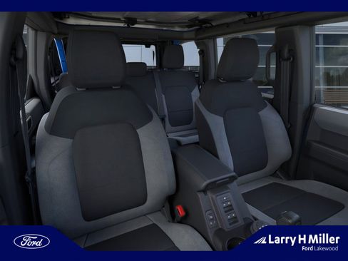 New 2025 Ford Bronco 4-Door image 10