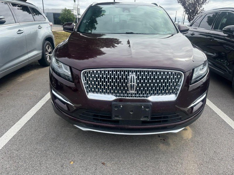 Used 2019 Lincoln MKC Select w/ Select Plus Package AWD/4WD image 2
