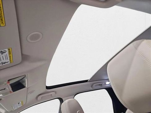 New 2025 Land Rover Discovery Sport S image 26