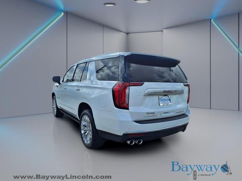 Used 2023 GMC Yukon Denali RWD image 2