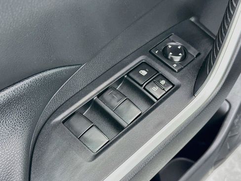 Used 2020 Toyota RAV4 LE FWD image 26