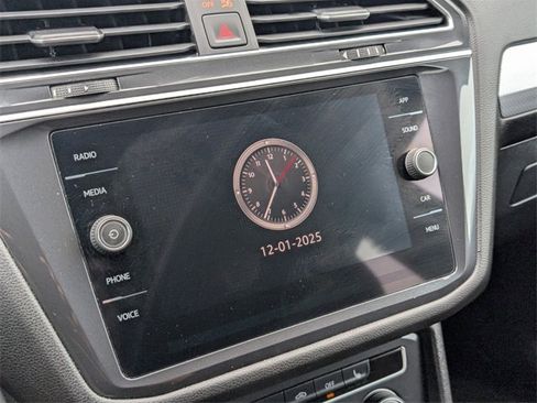 Certified 2024 Volkswagen Tiguan S image 18