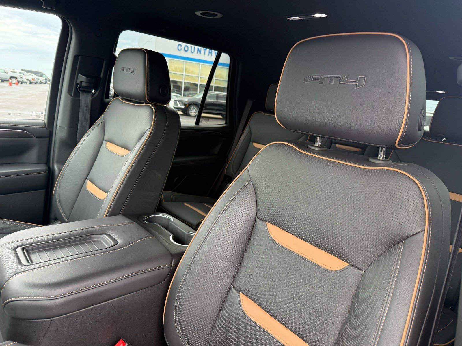 Used 2024 GMC Yukon AT4 AWD/4WD image 22