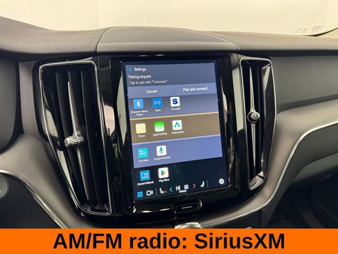 Used 2024 Volvo XC60 B5 Core image 14