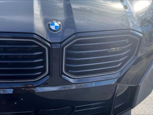 Used 2025 BMW XM image 32