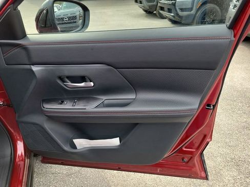 New 2026 Nissan Kicks SR image 31