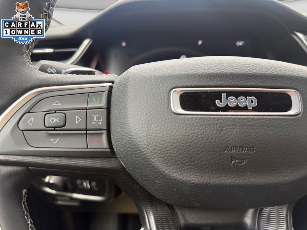 Used 2025 Jeep Grand Cherokee Laredo X w/ Luxury Tech Group I AWD/4WD image 25
