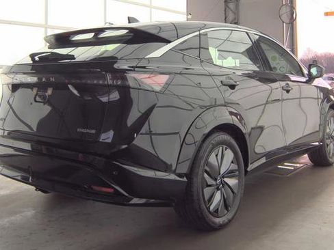 Used 2024 Nissan Ariya FWD image 8