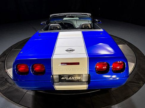 Used 1996 Chevrolet Corvette Convertible RWD image 11