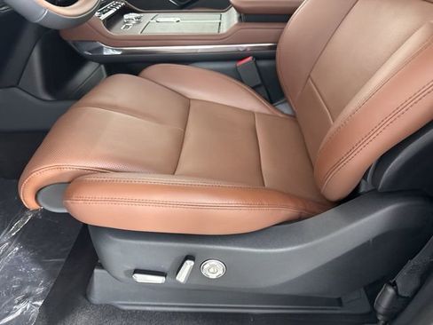 New 2025 Lincoln Navigator L Reserve image 15