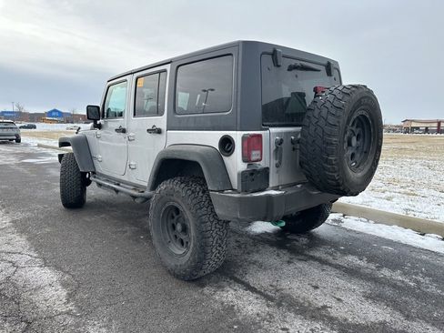 Used 2012 Jeep Wrangler Unlimited Sport image 6