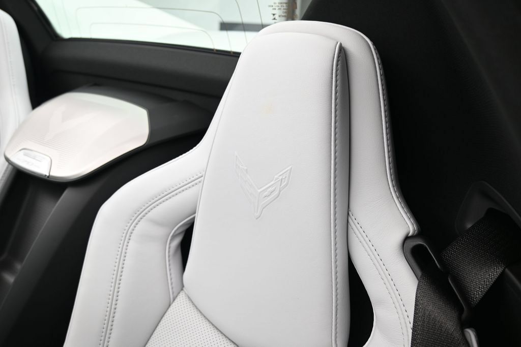 Used 2023 Chevrolet Corvette Stingray Preferred Conv w/ 2LT RWD image 13